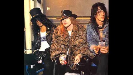 Guns N Roses - Aint Goin Down