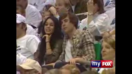 Vanessa & Zac At A Jazzrockets