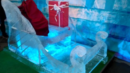 Невероятни Ледени Скулптори