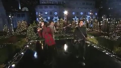 Jonas Brothers - All I Want for Christmas is the Girl of My Dreams 