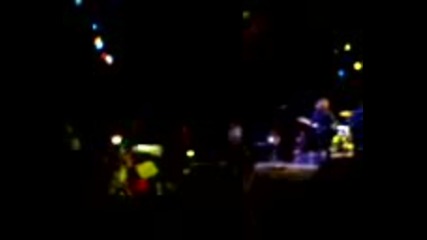 falling down live selena gomez arizona 