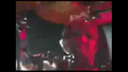 Korn - Falling Away From Me Live Kroq 07