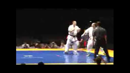 Shin / Kyokushin Final,  Svetovno 2009 - Valery Dimitrov vs Norichika Tsukamoto