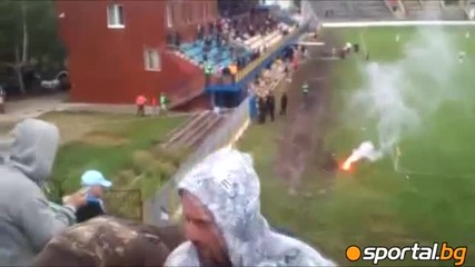 Фен за малко да се подпали на мач в Донецк