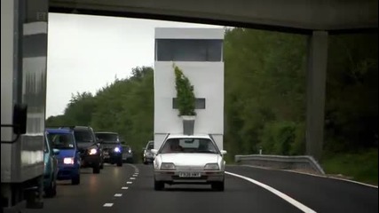 Top Gear - Джереми се плаши от преминаващ тир - Смях