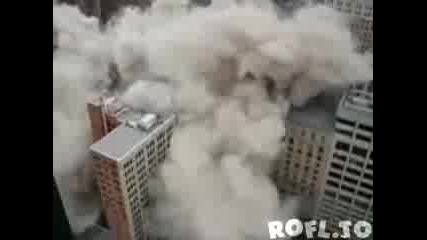 Събаряне на 100 етажна сграда