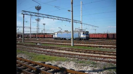 46045 прави маневра - 07.04.2012г.