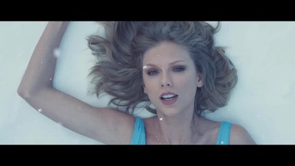 Премиера •» Taylor Swift - Out of the woods (официално видео)