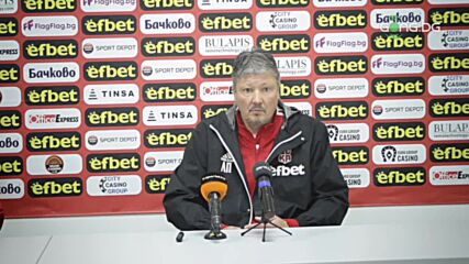Любослав Пенев: Редно е да вкарваме повече