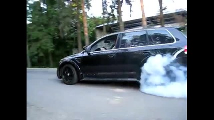 Touareg - чудовище с twin turbo W12 - rwd mode