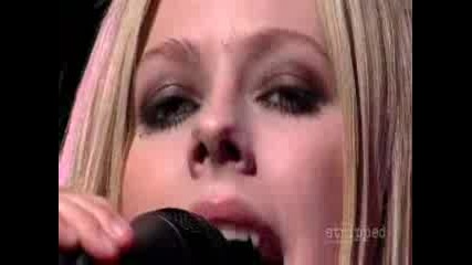 Avril Lavigne - Sk8er Boy Live