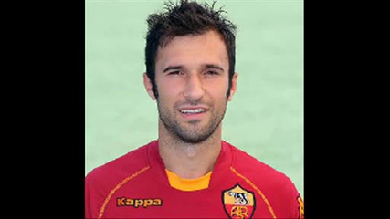 Mirko Vucinic 9