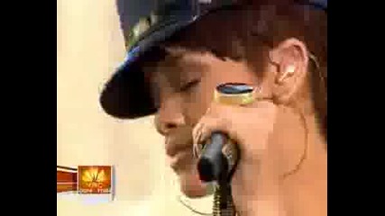 Rihanna On Today Show - Take A Bow