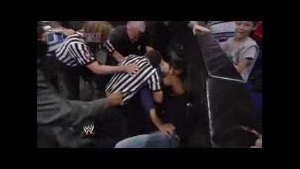 Wwe Smackdown 07.05.10 - Drew Mcintyre пребива Matt Hardy , а след това Teddy Long го уволнява ! 