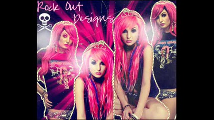 audrey kitching the pink emo Queen