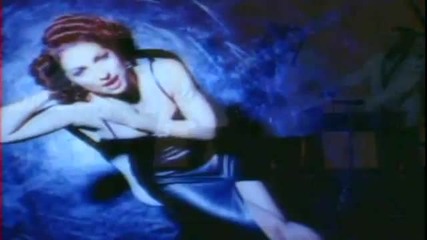 Gloria Estefan - Mi Tierra ( Official Music Video ) 
