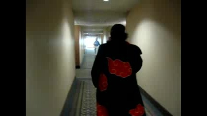 How Itachi deals with fangirls 