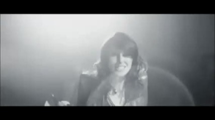 [превод] Within Temptation Shot in the Dark Full Music Video