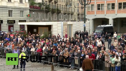 Italy: Archbishop celebrates 'Shroud of Turin' in special mass
