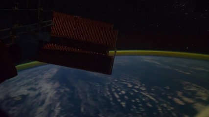 All Alone in the Night - Time-lapse footage of the Earth as seen from the Iss