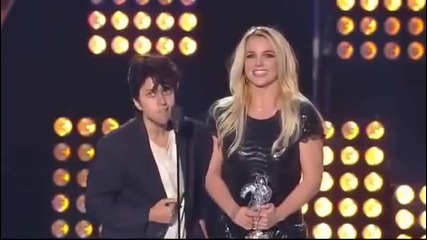 A Tribute To Britney Spears At The Mtv Music Awards 2011
