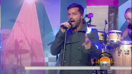 Ricky Martin- Livin' La Vida Loca/ The Cup Of Life-today Show-12.02.2015