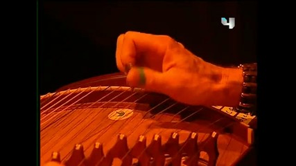 Shakira - Singing in Arabic - Live in Dubai 
