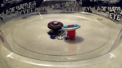 Gravity Persus vs Flame Byxis-bleyblade battle