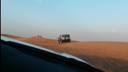 Лудо каране на сафари в пустинята в Дубай