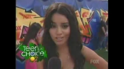 Vanessa In Teen Choice 2007