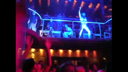 Live In Amnesia