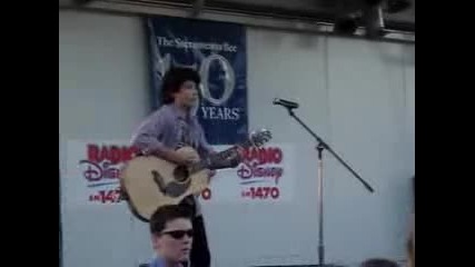 Jonas Brothers - Mandy (acoustic) 