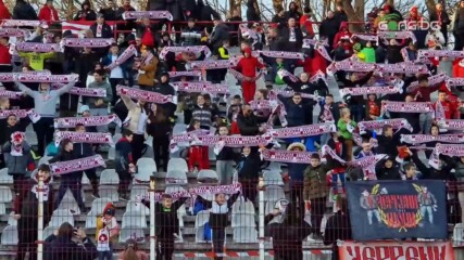 Невръстни фенове на "армейците" се забавляват на полувремето на ЦСКА - Спартак
