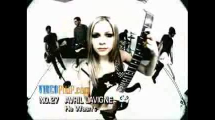 Песента На Kelly Clarkson - Walk Away е написана от Avril Lavigne