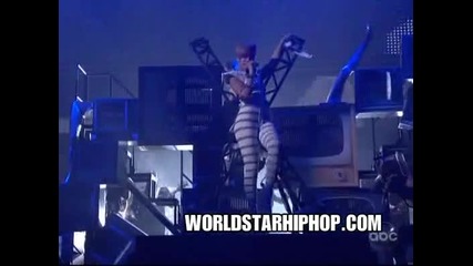 Rihanna - Wait Is Ova - Live 