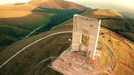 " Арката на свободата" в България заснета с дрон