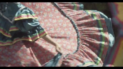 New! Becky G - Той играе отново