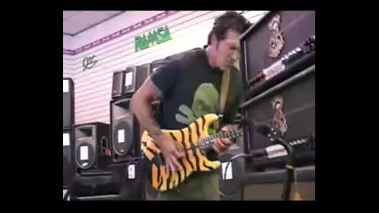 George Lynch Rocks Sam Ash 