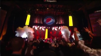 Rihanna - Shut up and drive (live)