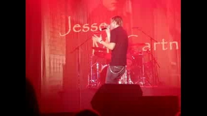 Jesse Mccartney lifting up his shirt (and more) during Blow Your Mind