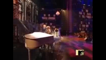 Lady Gaga страхотно представяне на Mtv наградите 