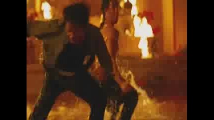 fight scene. Tom Yum Goong
