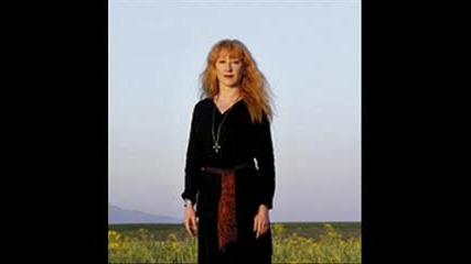 Loreena McKennitt - Moon Cradle