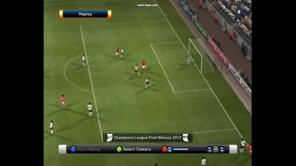 Pro Evolution Soccer 2012 - Странична ножица