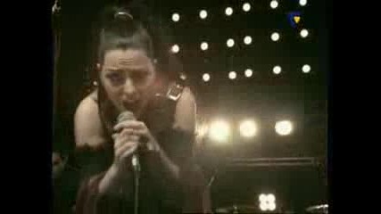Evanescence - Going Under ( hq )