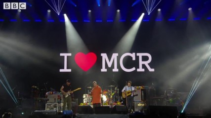 Liam Gallagher and Coldplay - Live Forever One Love Manchester