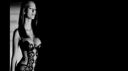 Strahotna Maya Simantov ft. Yinon Yahel - So Far Away - Vbox7