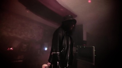 Slash - World On Fire - Lyric Video [explicit]