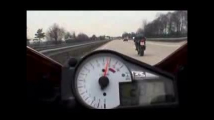 Bike Yamaha R1 Vs Suzuki Gsx - R 1000