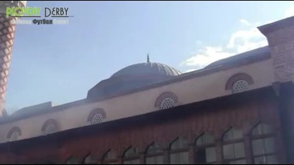 Протестиращите в Пловдив изпочупиха стъклата на джамията на Джумаята 14 02 2014